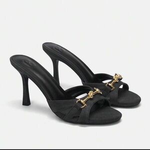 Elegant Black Heeled Sandals